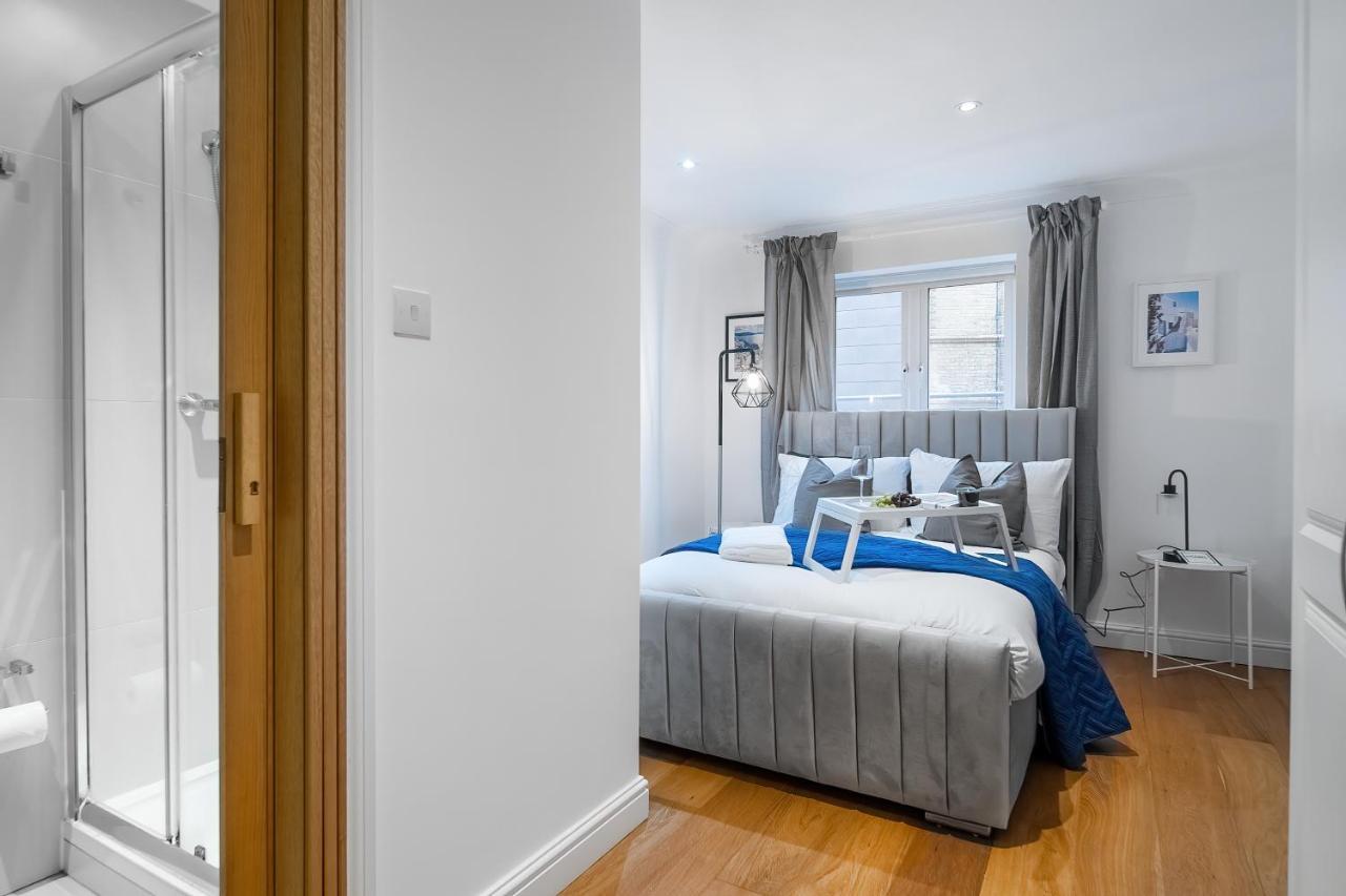 Chic 3 Bed Apartment Near London Bridge With Balcony 외부 사진