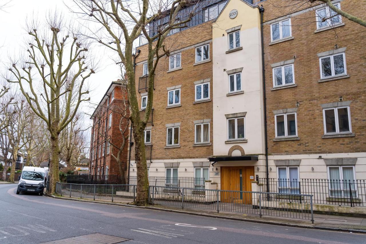 Chic 3 Bed Apartment Near London Bridge With Balcony 외부 사진