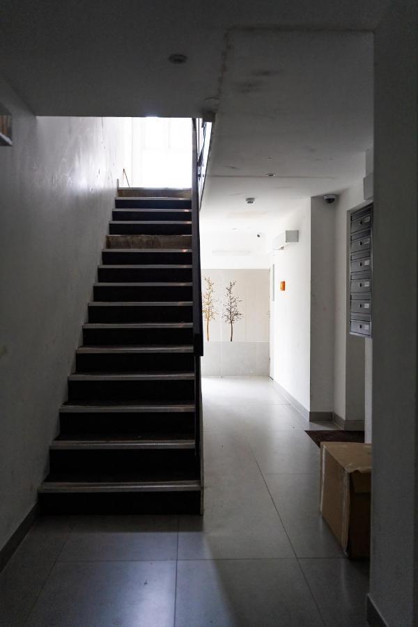 Chic 3 Bed Apartment Near London Bridge With Balcony 외부 사진